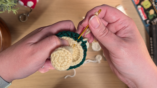 Attaching the mushroom cap to the stem